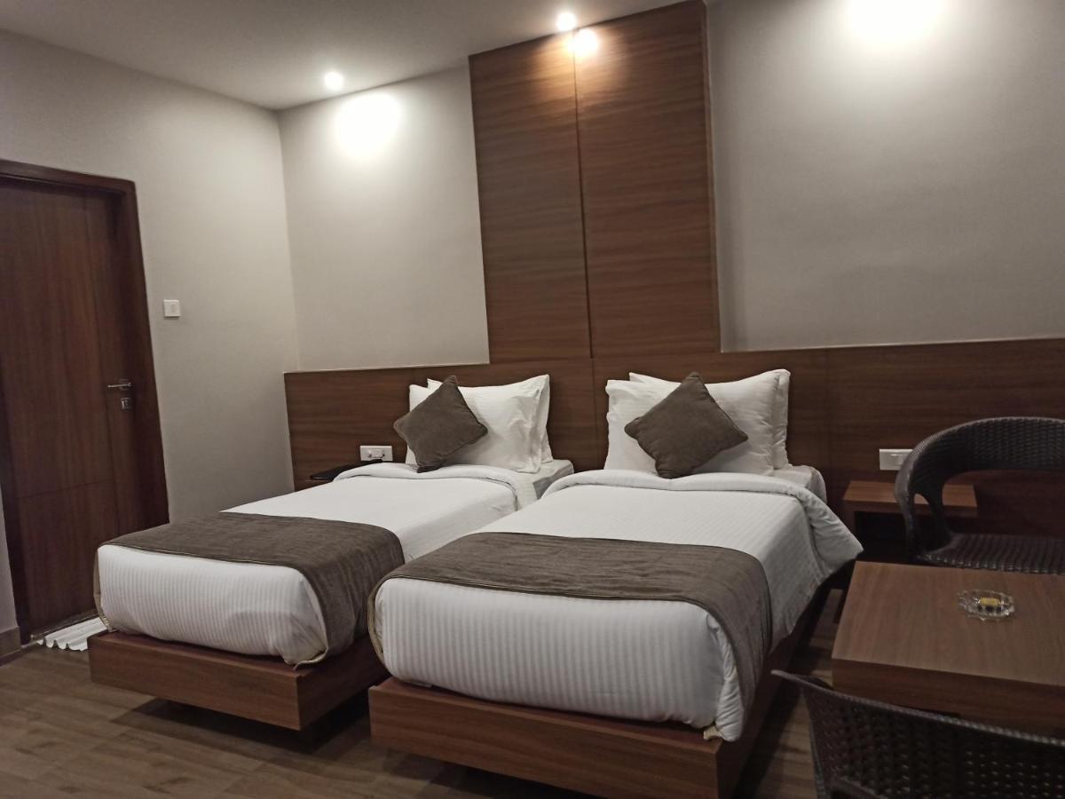 Hotel Tree Fern Dibrugarh Exterior foto