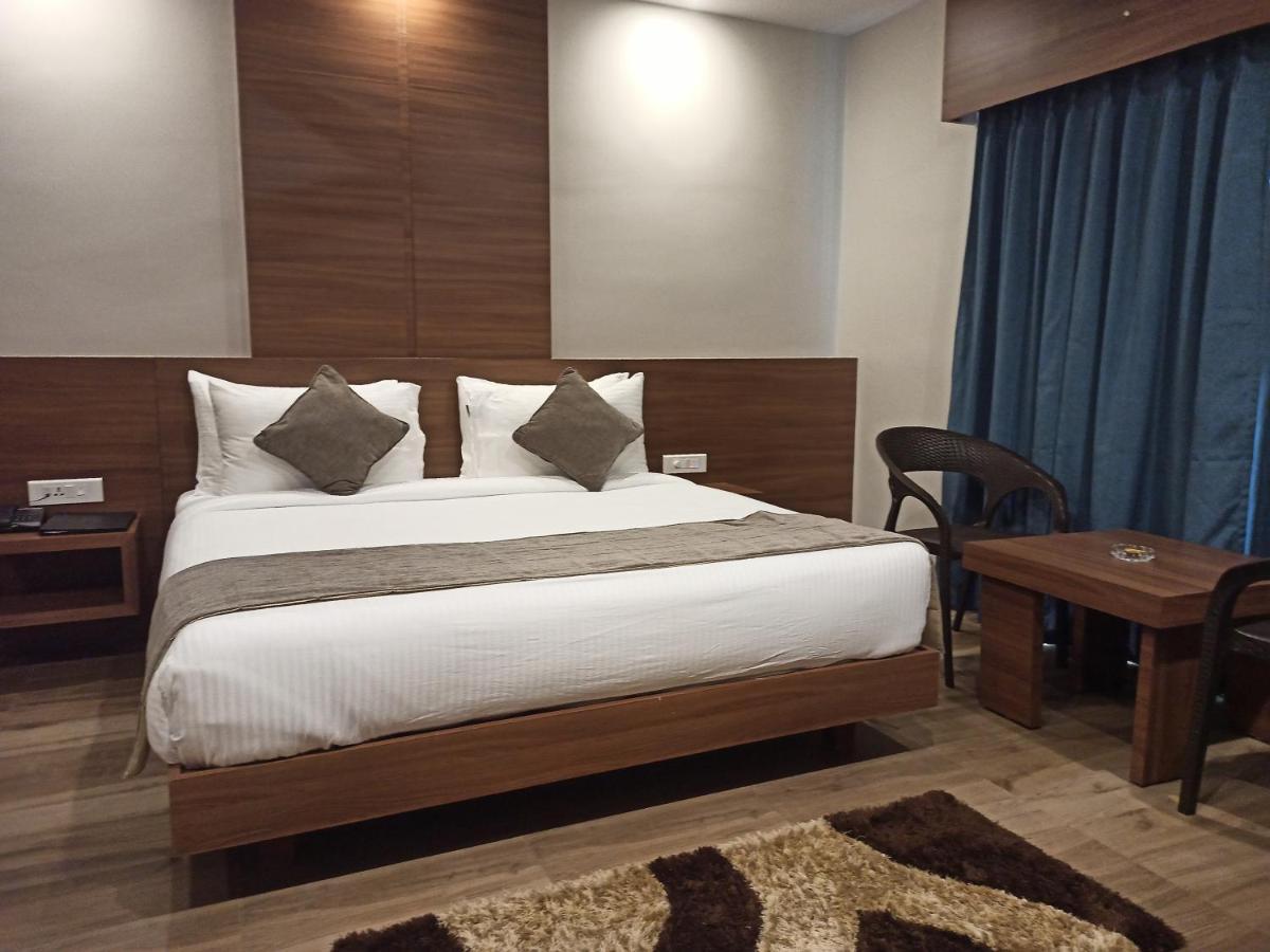 Hotel Tree Fern Dibrugarh Exterior foto