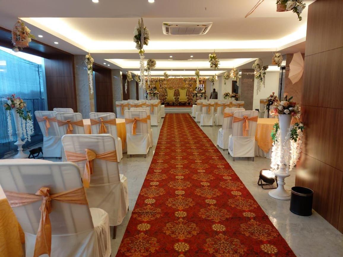 Hotel Tree Fern Dibrugarh Exterior foto